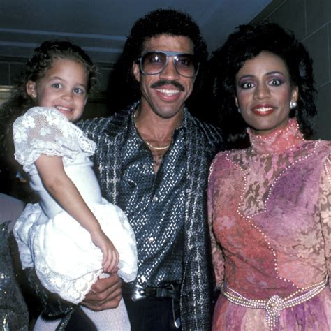 does lionel richie have a biological child|Lionel Richie’s Family Guide: His 3 Children, Ex。